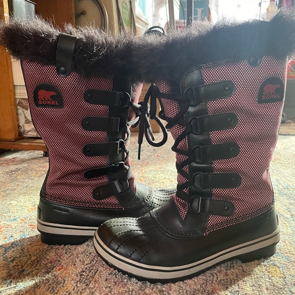 Sorel Tofino Winter Boots - Picture 1 of 9